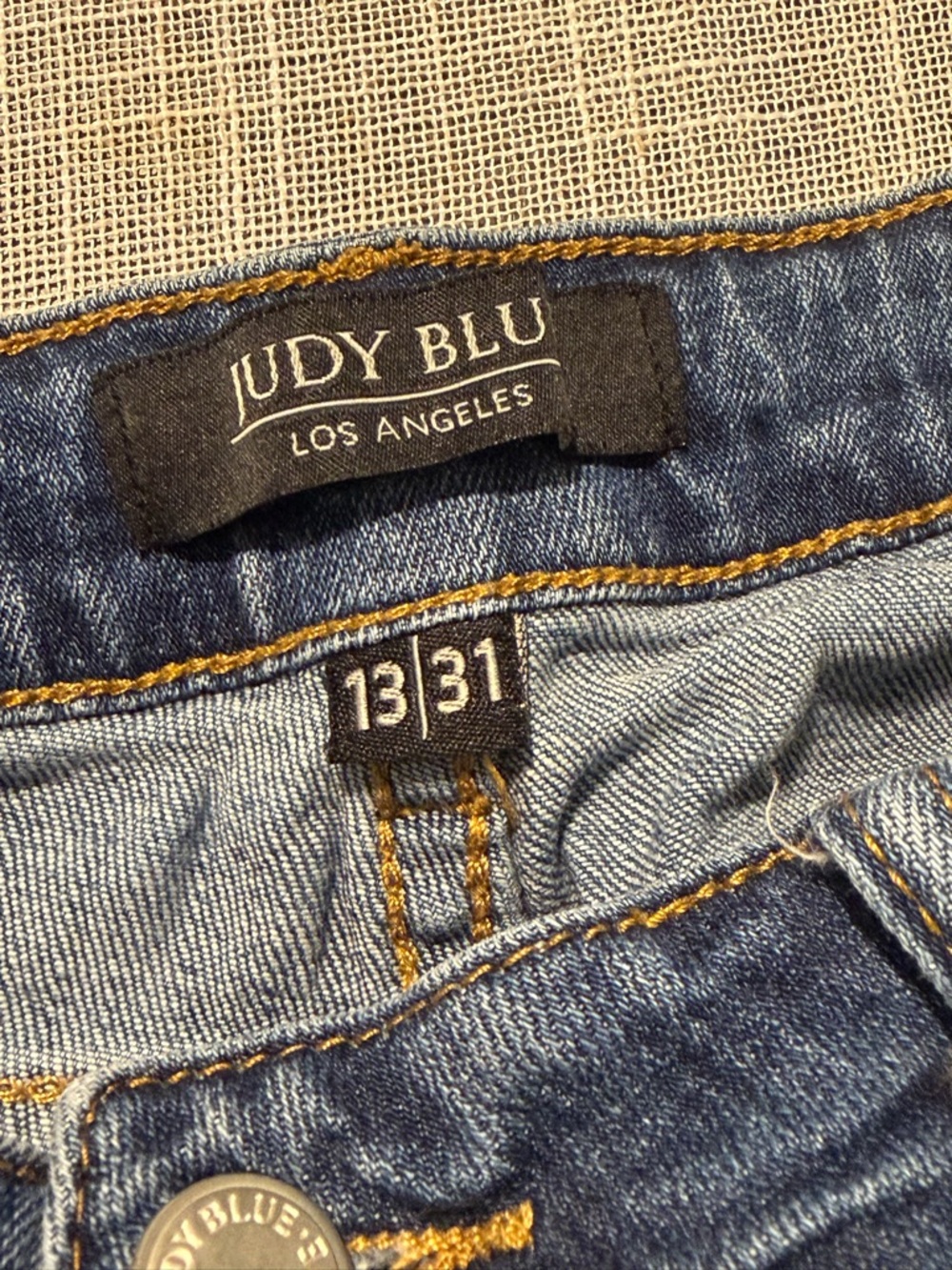 Judy Blue Straight Jeans 13/31 Raw Hem Cropped Patchwork Distressed - Picture 5 of 11